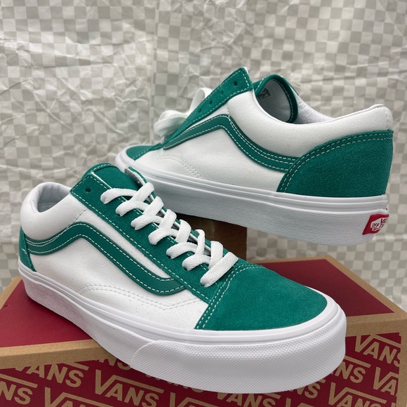 Vans WMNS Style 36 'Classic Sport -
Cadmium Green Sneakers
VN0A54F69YE - Picture 9 of 16